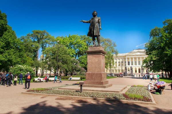 Discover Your Perfect Getaway in Wales for an Unforgettable Eisteddfod Festival Experience!